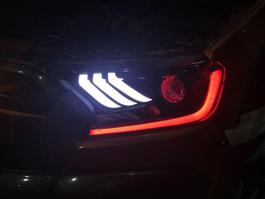 Hai phương án độ đèn bao ngầu dành cho Ford Ranger