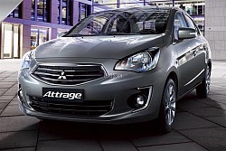 Thảm lót sàn 6D vân carbon tặng kèm rối chỉ 1,5 triệu cho Mitsubishi Attrage