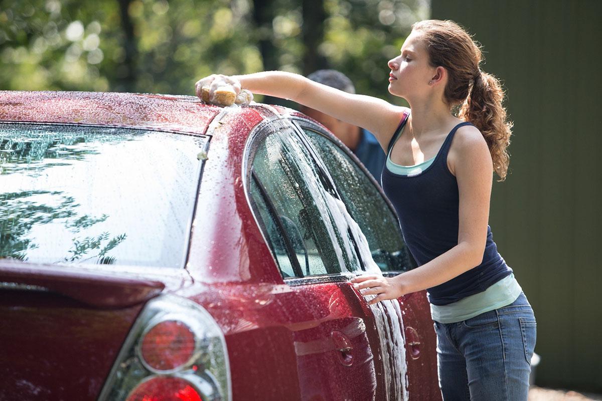 Những kinh nghiệm cần thiết khi tự rửa xe ô tô tại nhà
