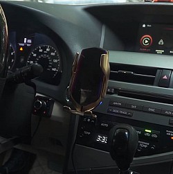 Sạc điện thoại không dây giúp định vị GPS