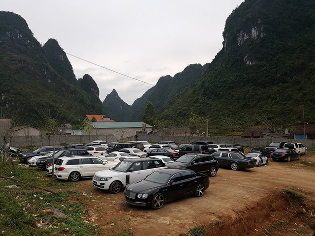 Hàng chục siêu xe và xe siêu sang xuất hiện tại miền núi Cao Bằng gây choáng - Ảnh 13.